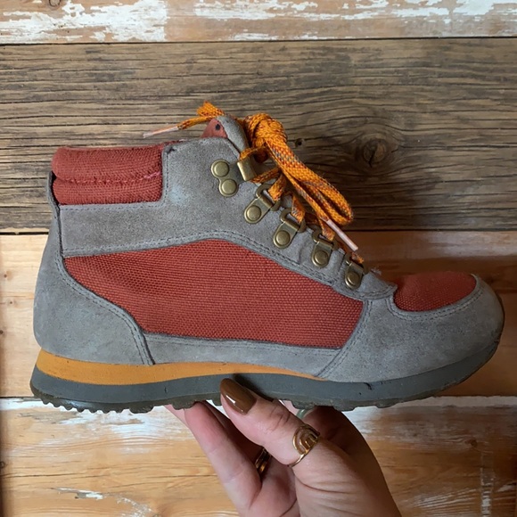 COPY - Kids LL Bean Hiking Boots - Picture 7 of 10